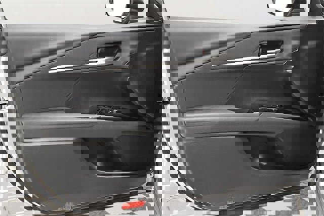 Used 2025 Toyota Camry image 22