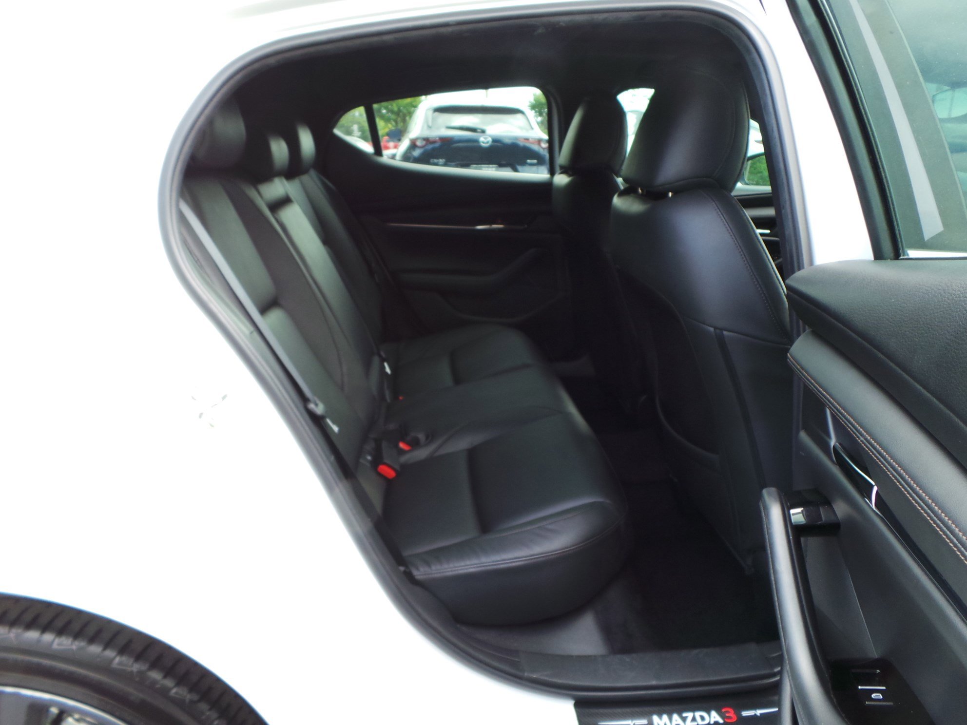 Used 2023 MAZDA MAZDA3 s FWD image 34