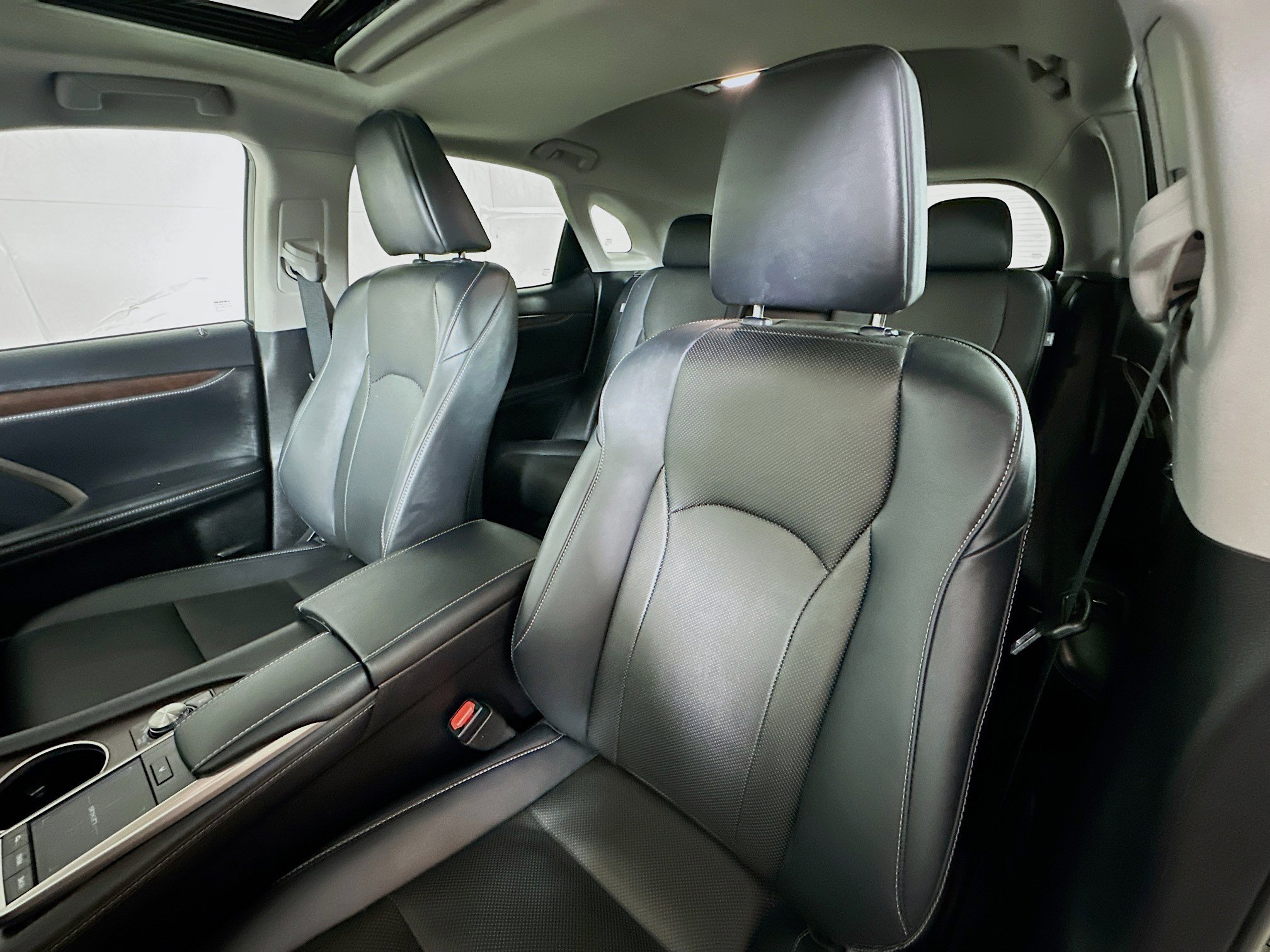 Certified 2022 Lexus RX 450h AWD w/ Premium Package image 20