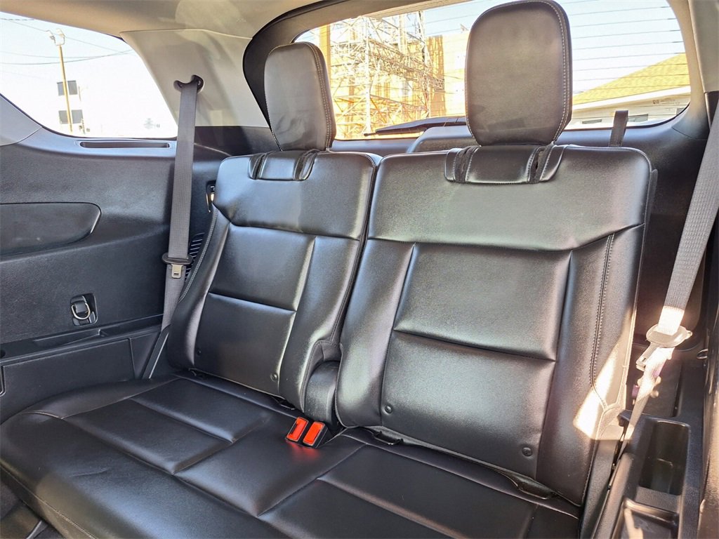 Used 2022 Ford Explorer XLT w/ Equipment Group 202A image 10