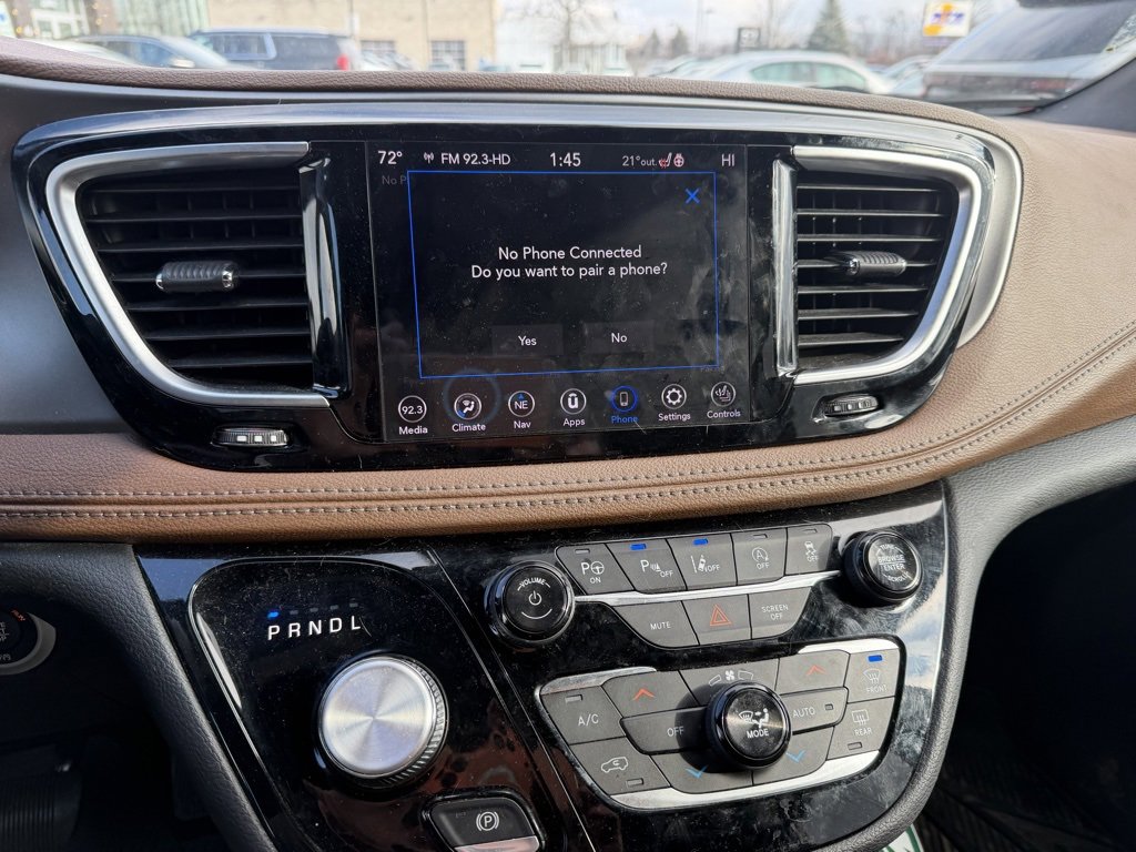 Used 2020 Chrysler Pacifica Limited w/ Advanced Safetytec Group image 10