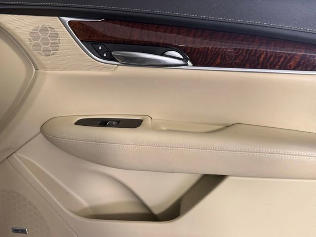 Used 2018 Cadillac XT5 Luxury w/ Driver Awareness Package AWD/4WD image 30