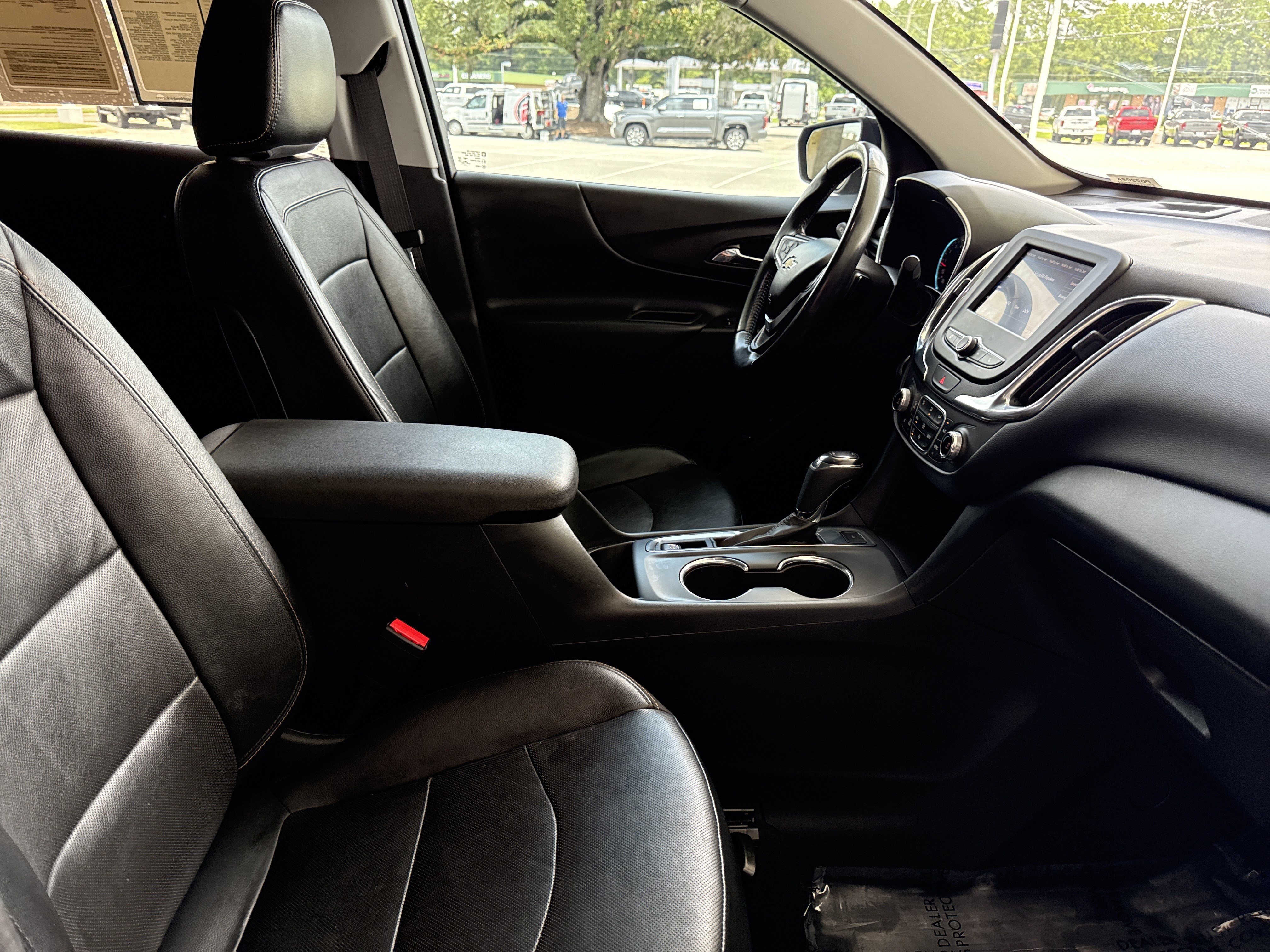 Used 2020 Chevrolet Equinox LT w/ Midnight Edition FWD image 31