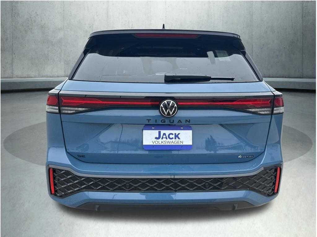 New 2026 Volkswagen Tiguan SE R-Line AWD/4WD image 4