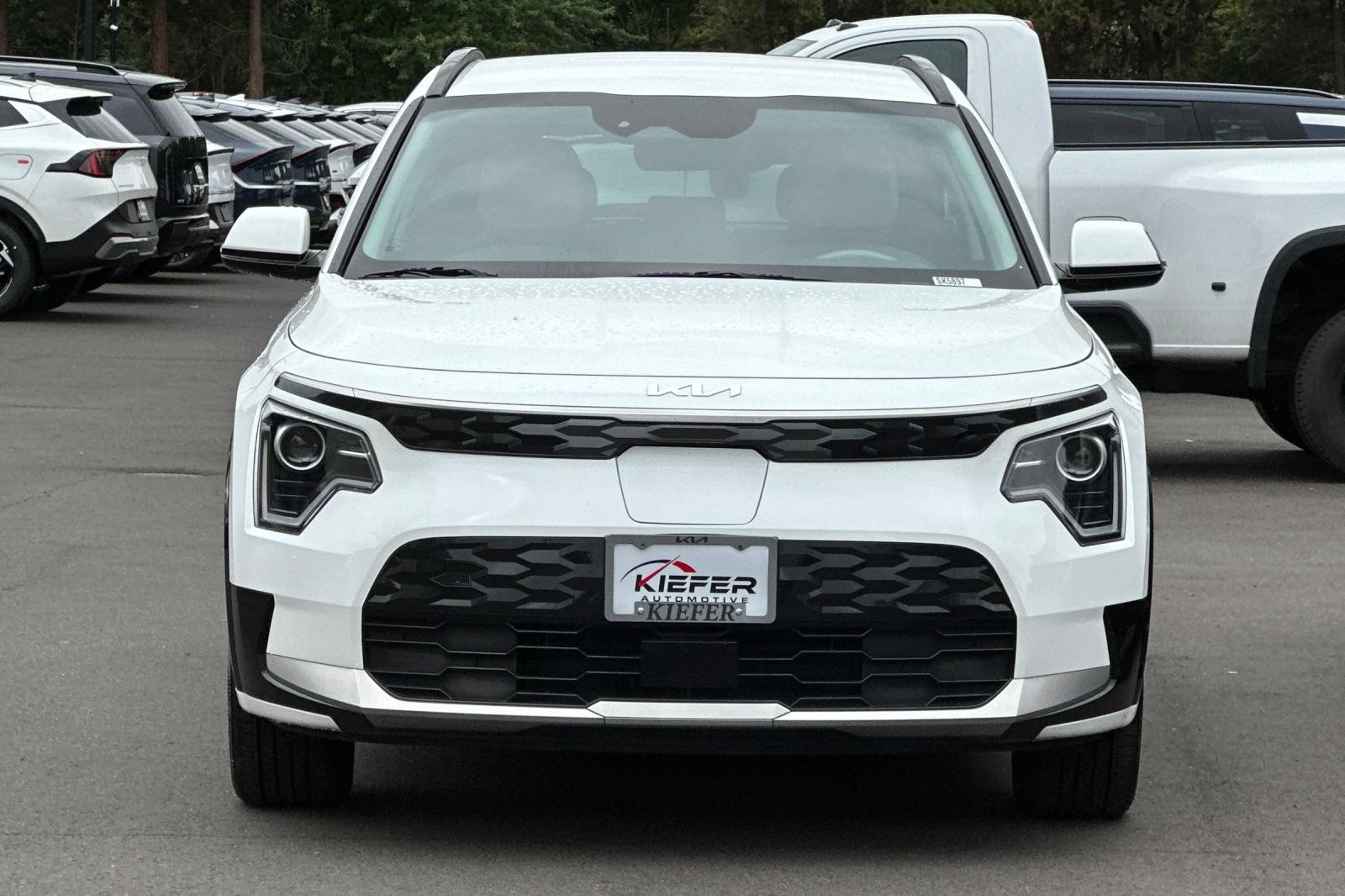 Certified 2023 Kia Niro Wind w/ Wind Preserve Package FWD image 9