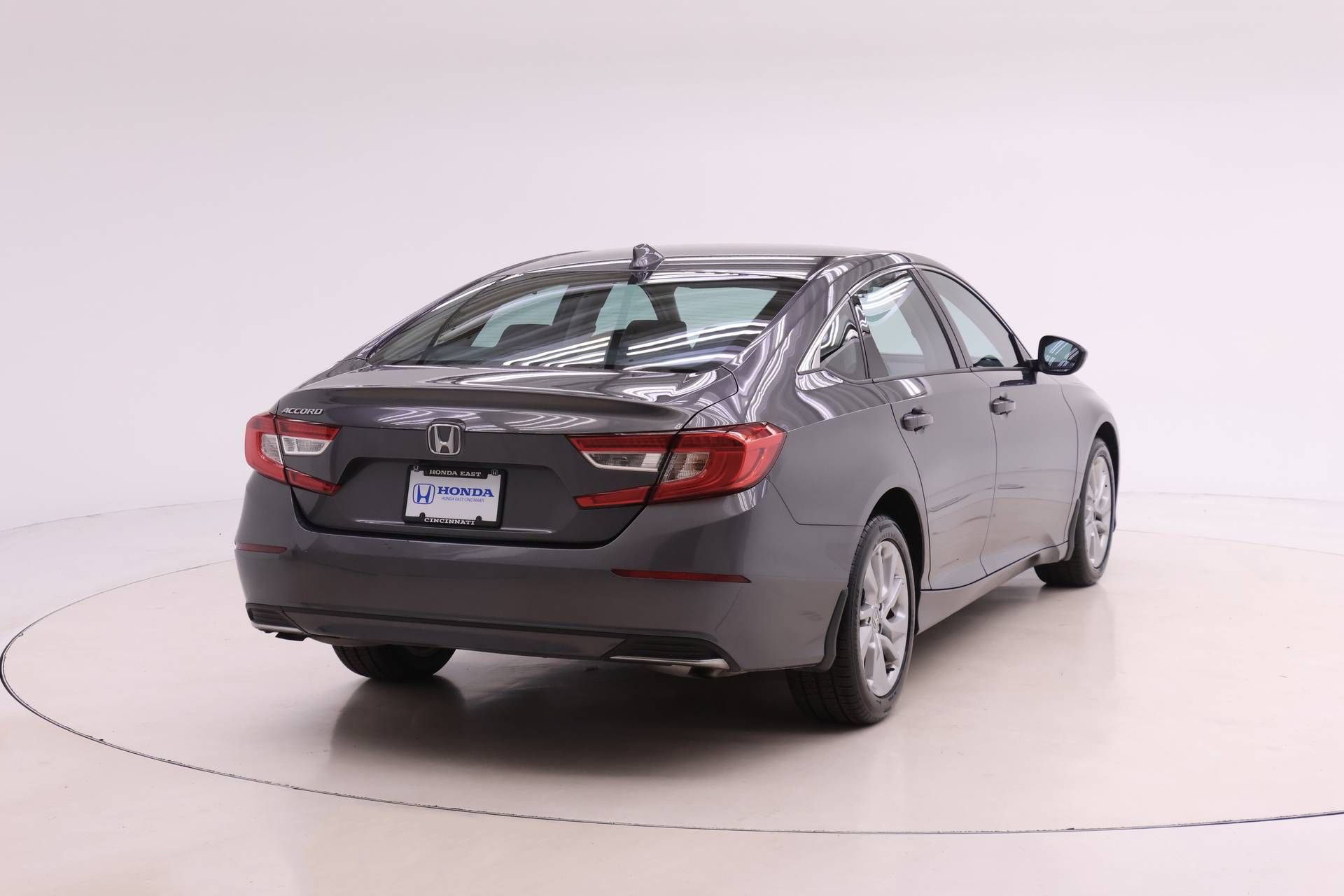 Used 2019 Honda Accord LX image 2