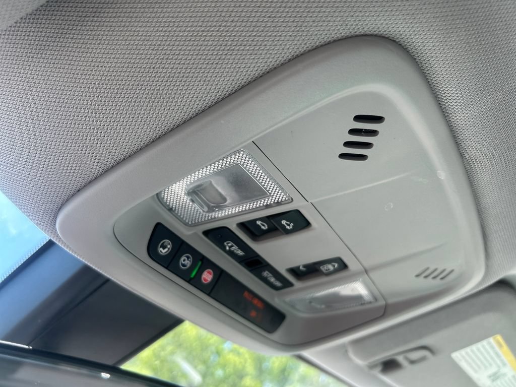 Used 2022 Chevrolet Malibu LT FWD image 28