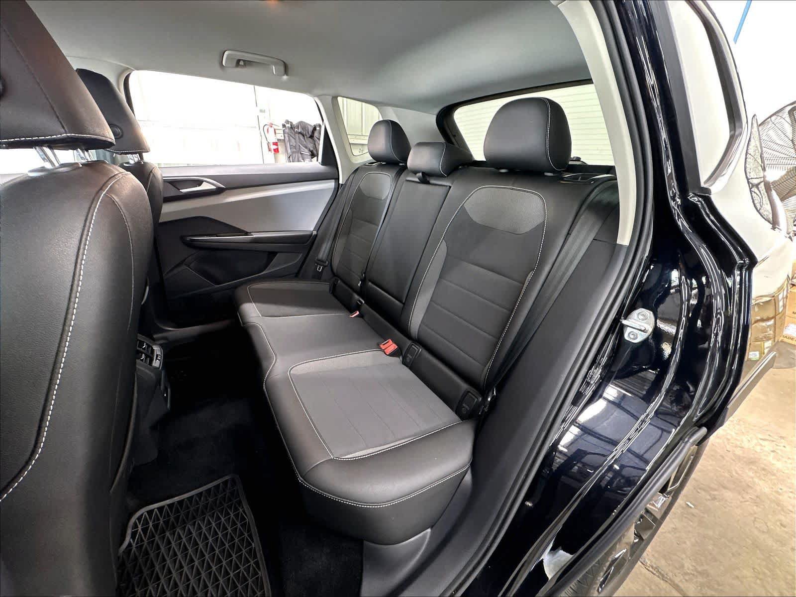 Used 2023 Volkswagen Taos SE FWD image 26