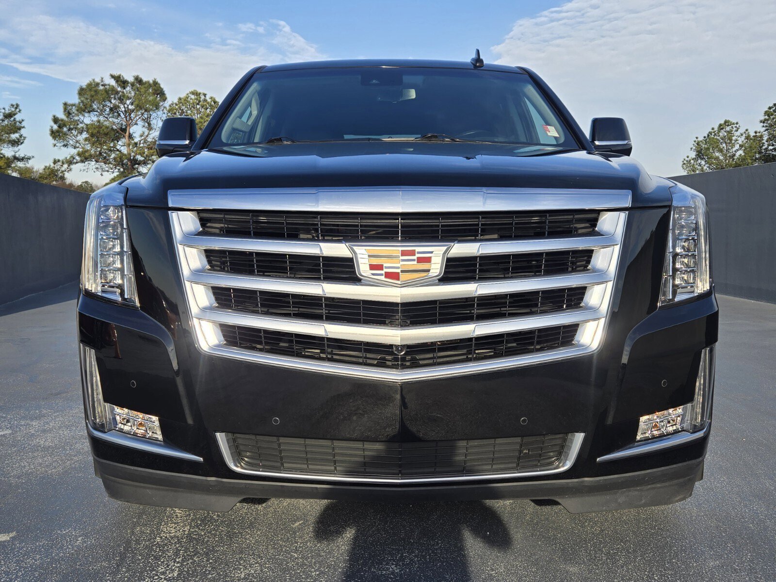 Used 2020 Cadillac Escalade Luxury image 15