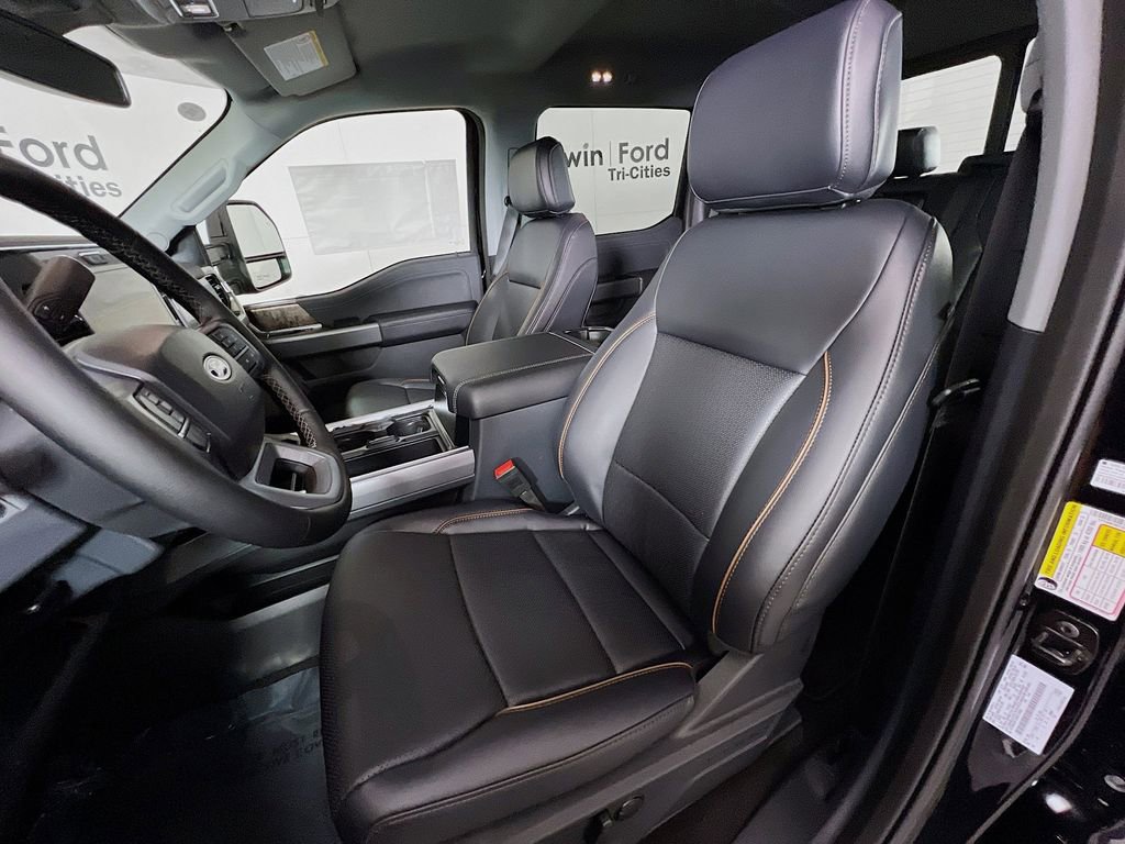 New 2025 Ford F350 Lariat w/ FX4 Off-Road Package image 25