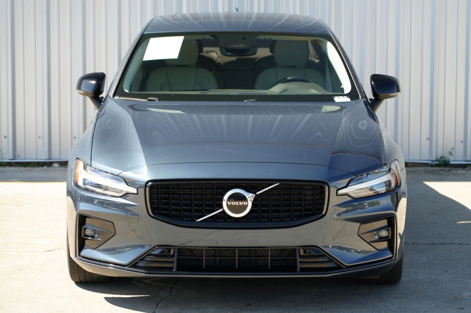 Used 2024 Volvo S60 B5 Core image 44