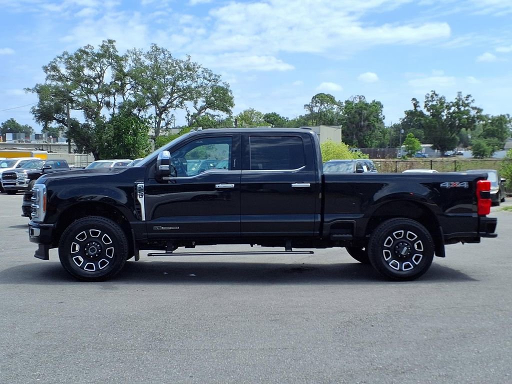 Used 2023 Ford F250 Platinum AWD/4WD image 4