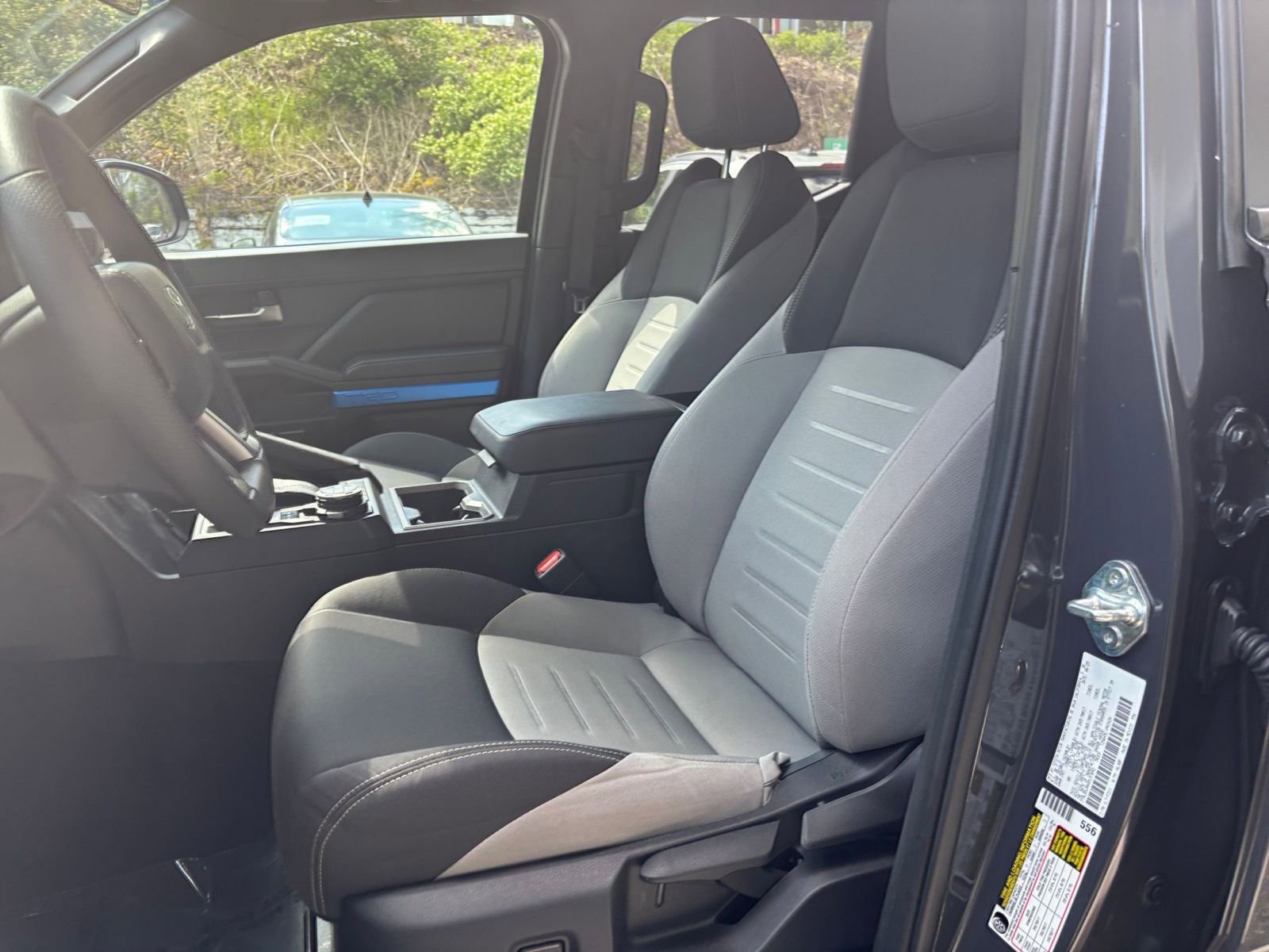 Used 2025 Toyota Tacoma TRD Off-Road AWD/4WD image 37