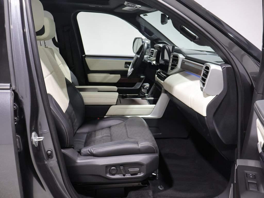Used 2023 Toyota Sequoia Capstone AWD/4WD image 24