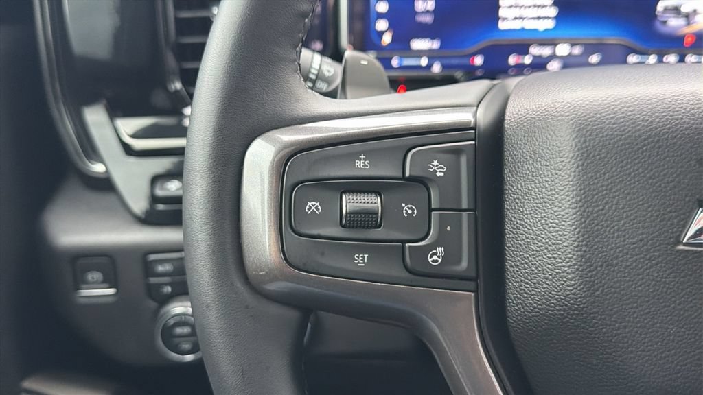 Used 2023 Chevrolet Silverado 1500 ZR2 w/ Technology Package AWD/4WD image 19