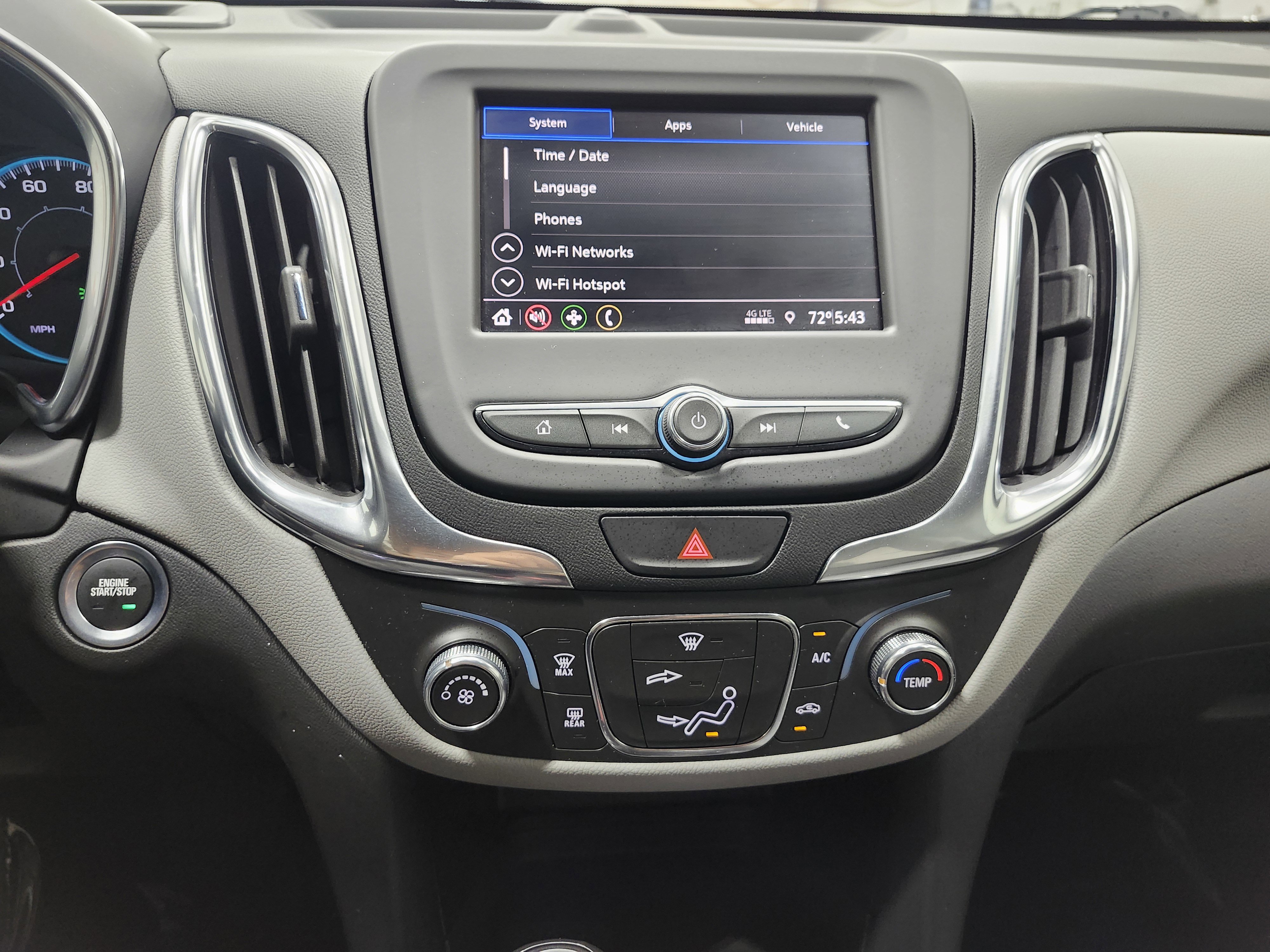 Used 2021 Chevrolet Equinox LS image 23