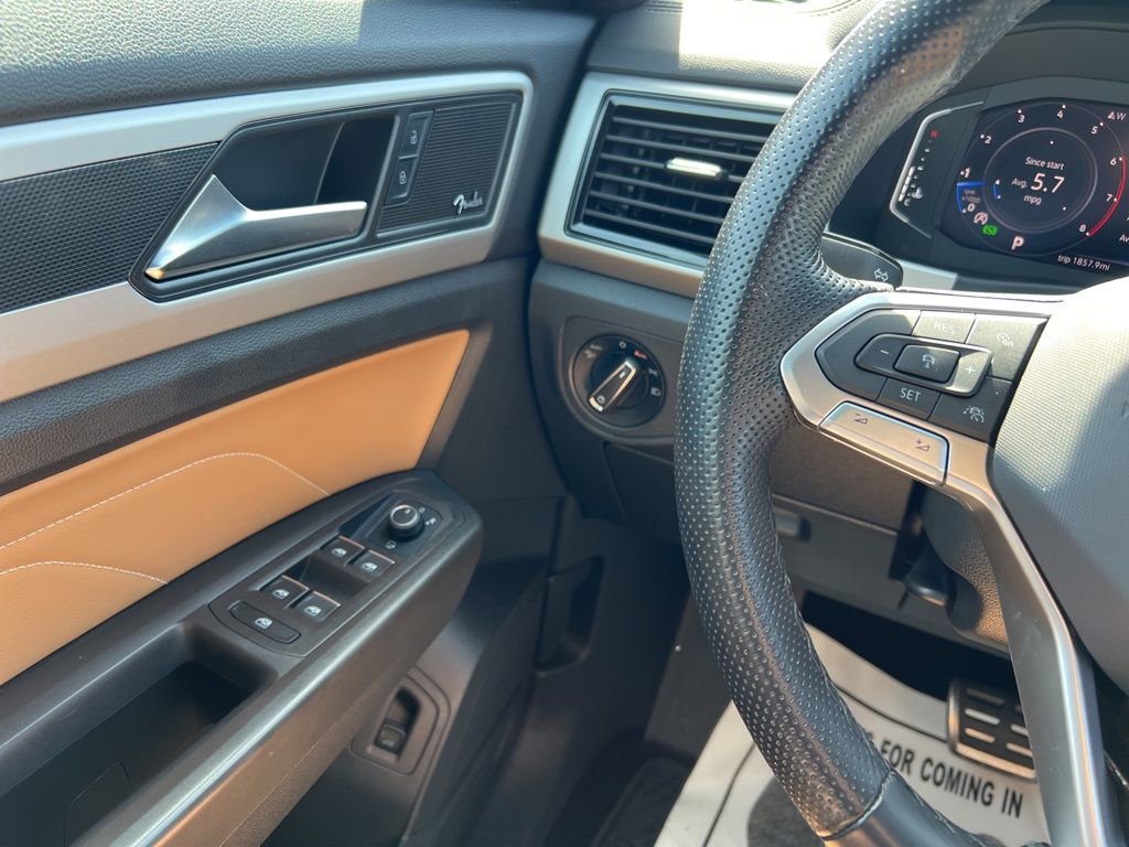 Certified 2023 Volkswagen Atlas Cross Sport SEL Premium R-Line AWD/4WD image 19