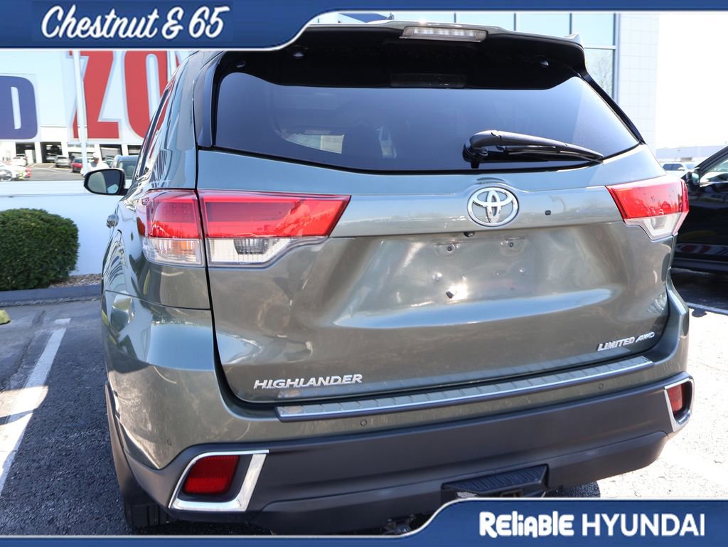 Used 2018 Toyota Highlander Limited Platinum image 14