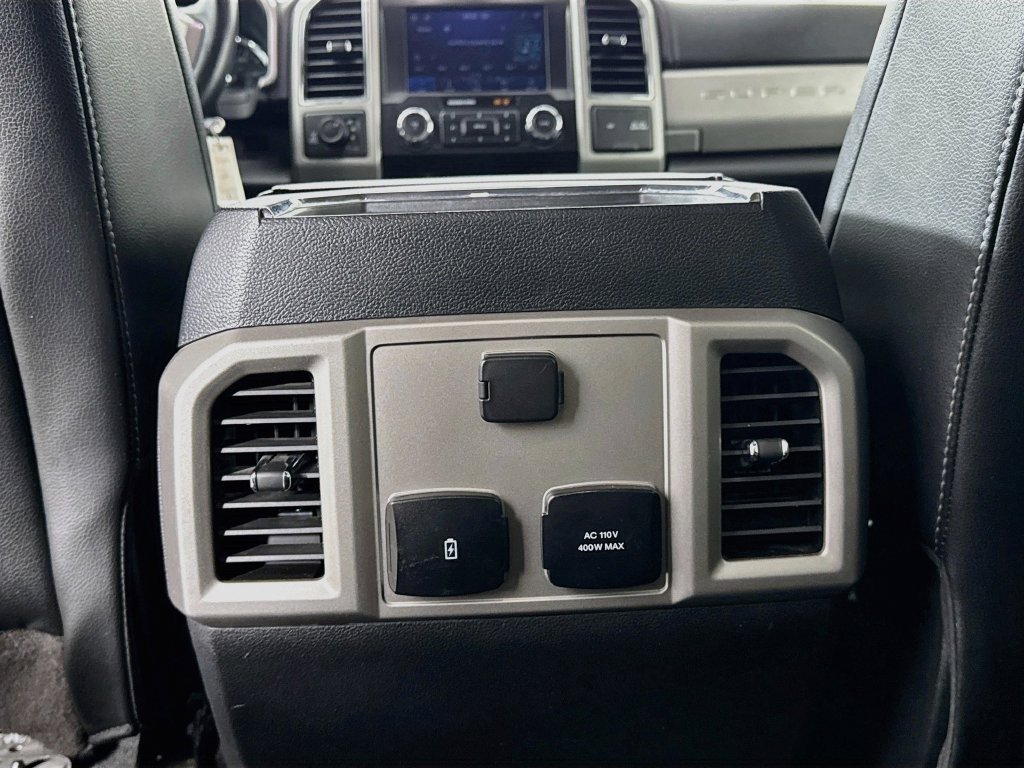 Used 2020 Ford F350 Lariat w/ FX4 Off-Road Package AWD/4WD image 30