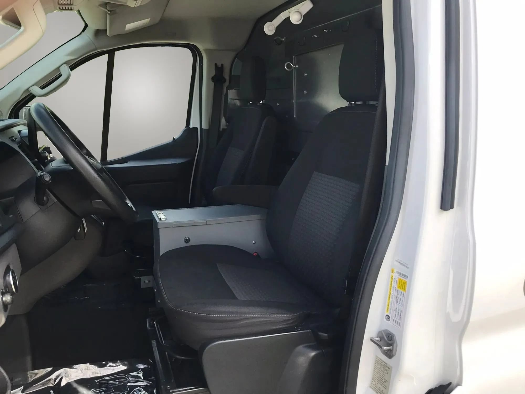 Used 2020 Ford Transit 250 Low Roof AWD image 2