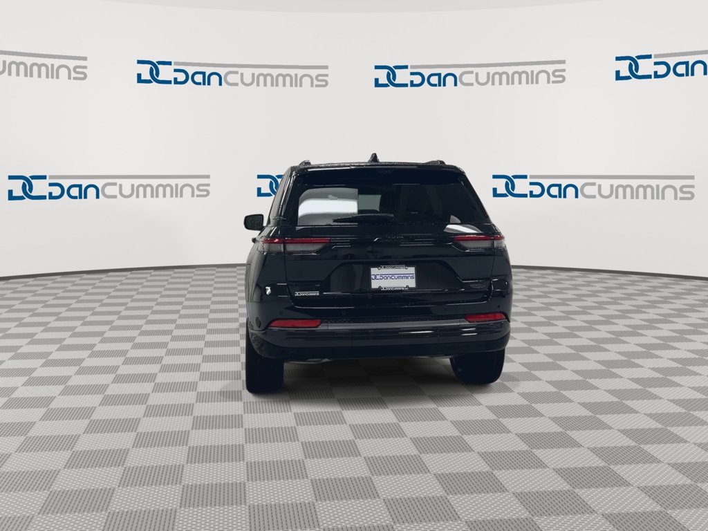 New 2026 Jeep Grand Cherokee Summit w/ Obsidian Package AWD/4WD image 7