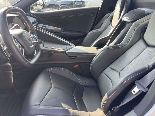 Used 2024 Chevrolet Corvette Stingray Convertible w/ 1LT RWD image 19
