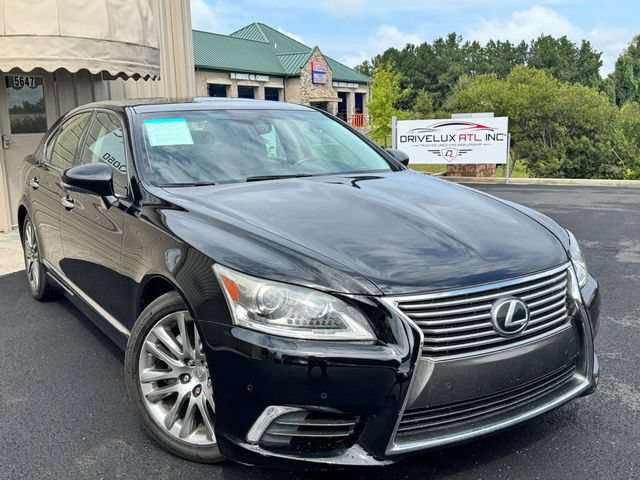 Used 2013 Lexus LS 460 w/ Comfort Pkg RWD image 2
