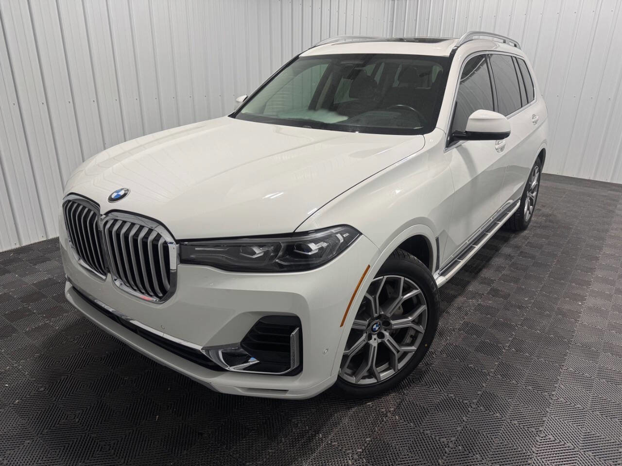 Used 2021 BMW X7 xDrive40i w/ Premium Package image 69