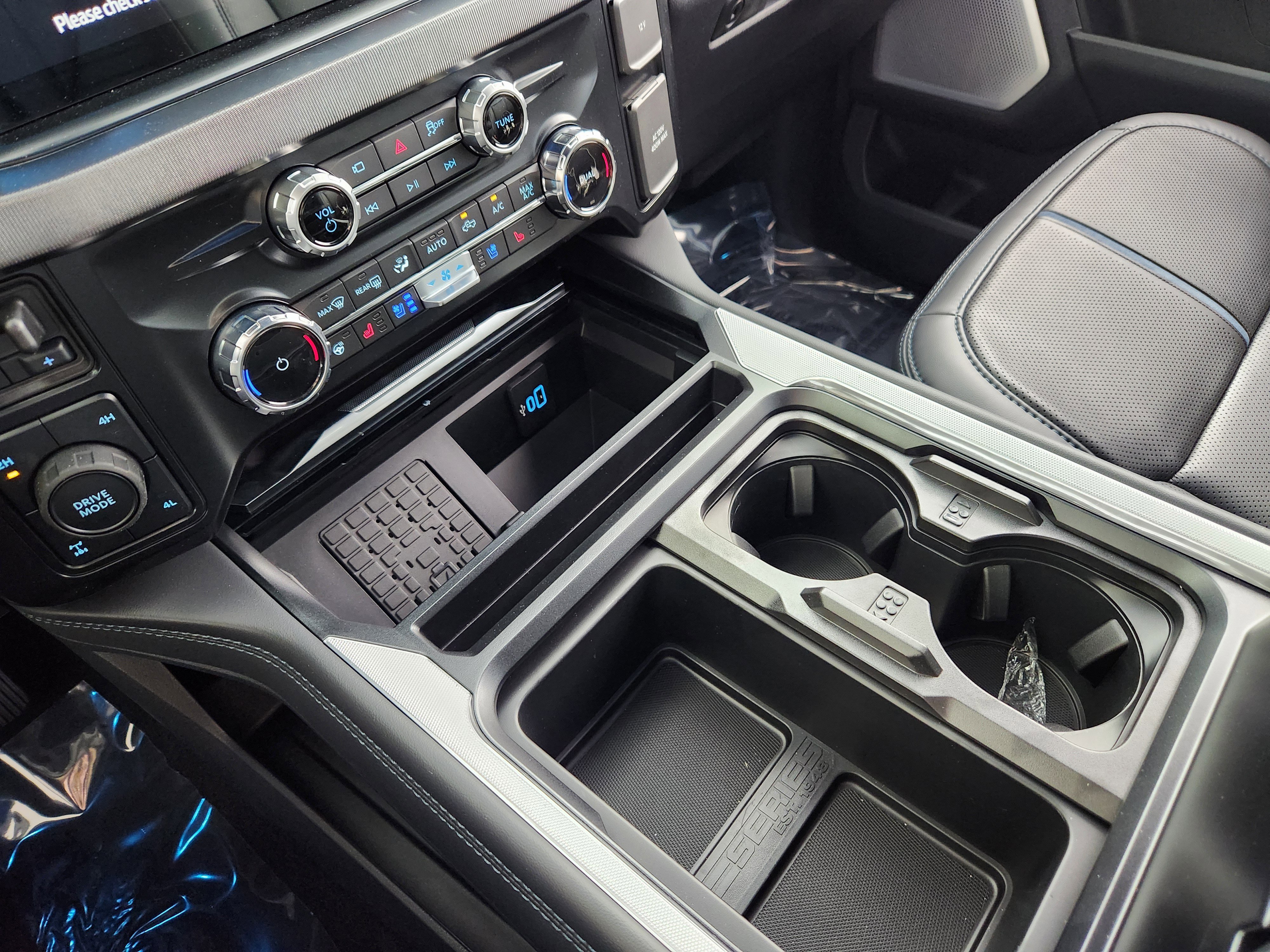 New 2026 Ford F250 Platinum image 16