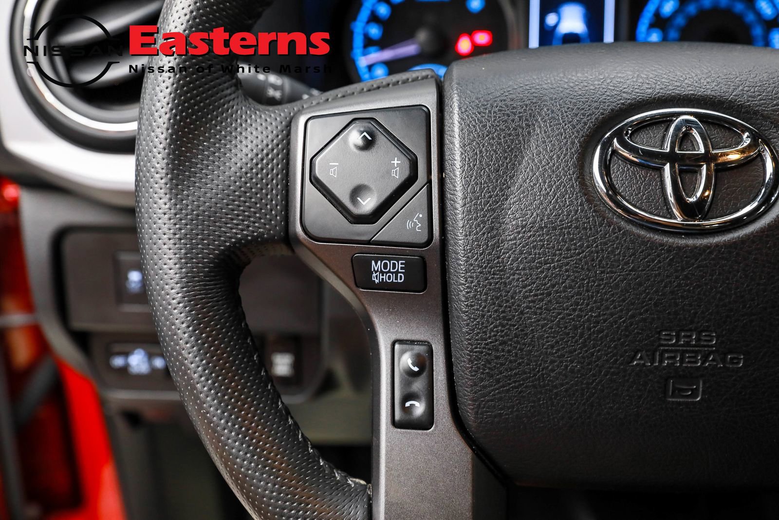 Used 2022 Toyota Tacoma TRD Off-Road w/ Black Out Package (TMS) image 18