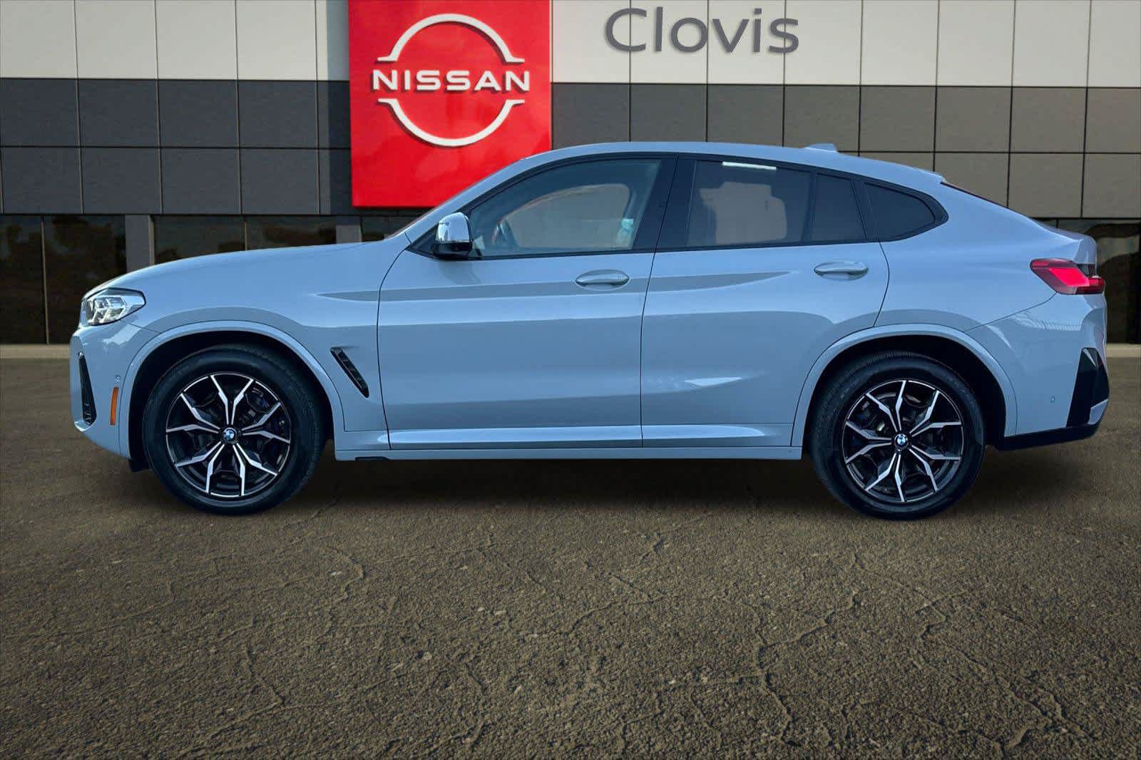 Used 2024 BMW X4 xDrive30i AWD/4WD image 6