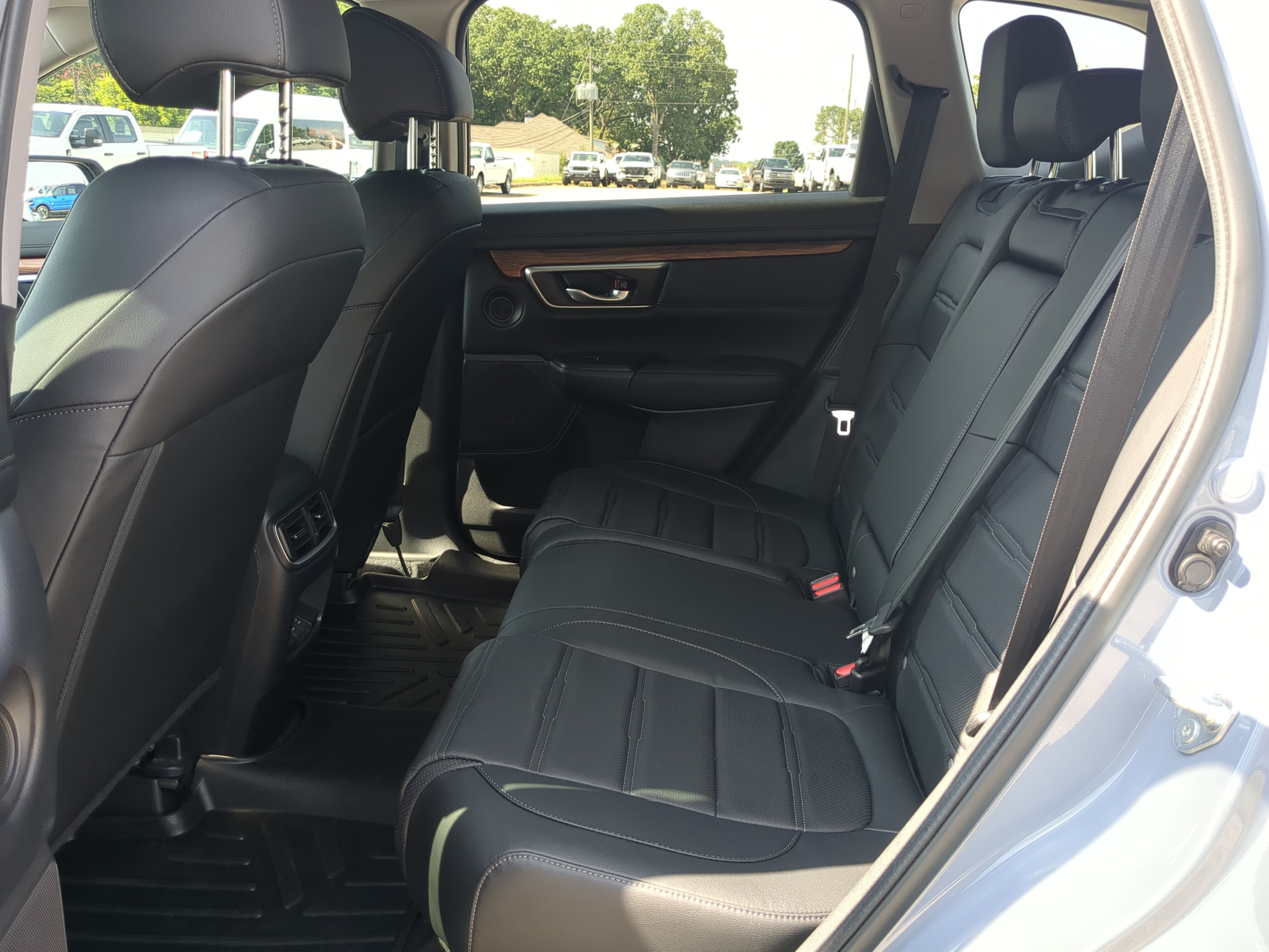 Used 2022 Honda CR-V Touring image 12