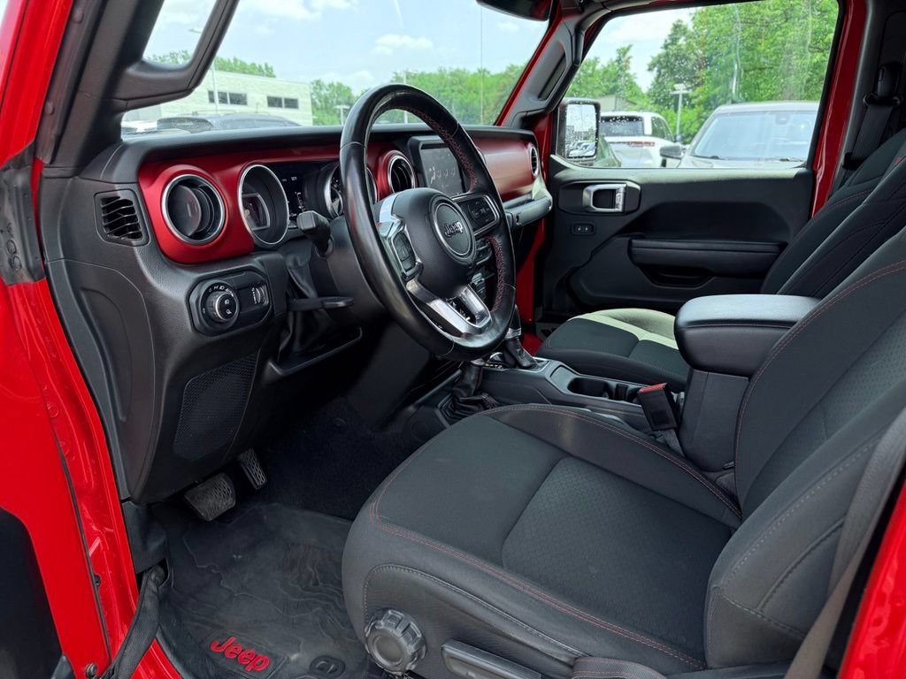 Used 2023 Jeep Gladiator Rubicon w/ Dual Top Group AWD/4WD image 18