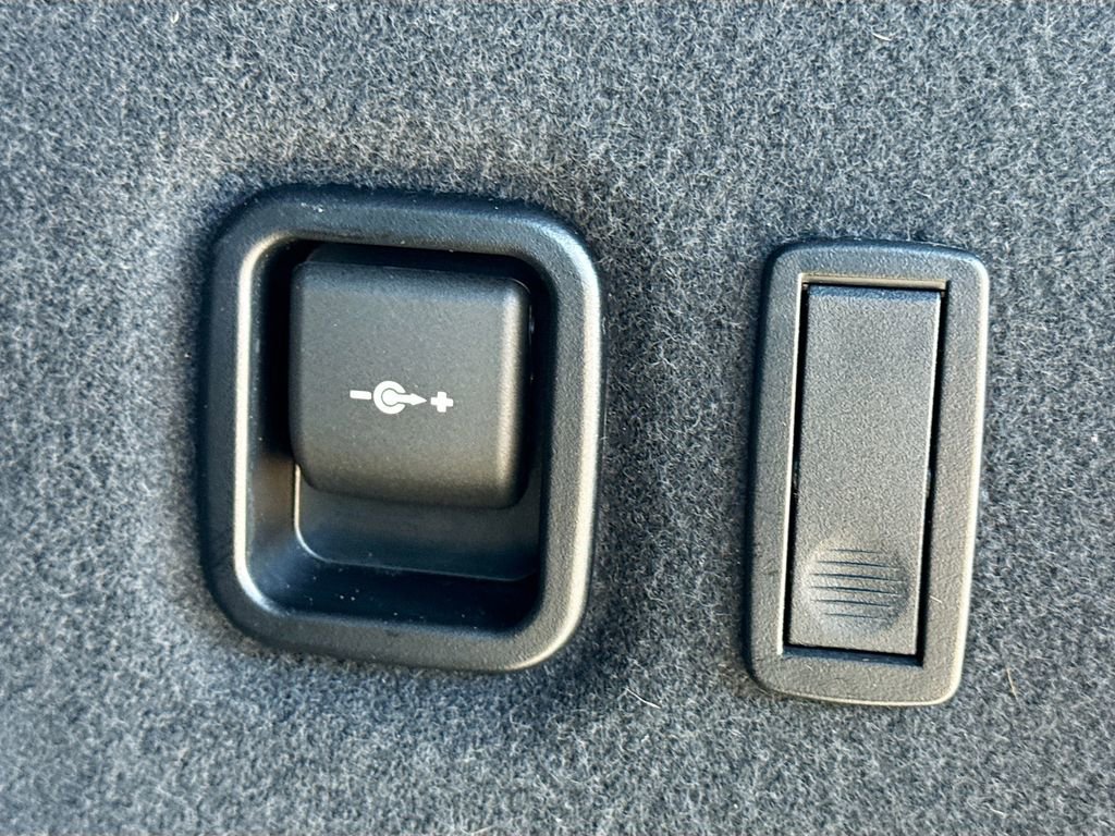 Used 2023 BMW X3 sDrive30i w/ Convenience Package image 12