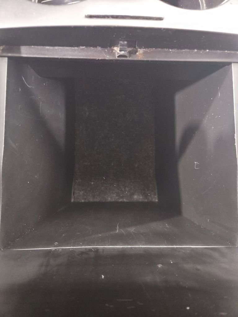 Used 2019 Toyota Sienna LE w/ LE Preferred Package FWD image 25