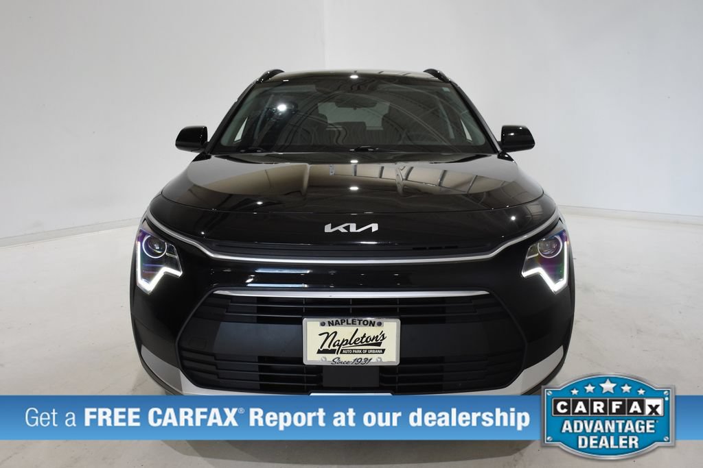 Certified 2025 Kia Niro EX FWD image 3