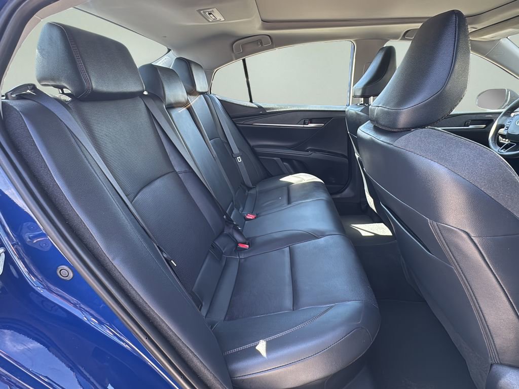 Used 2025 Toyota Camry XLE w/ Premium Package image 27