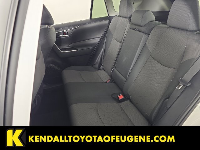 Used 2024 Toyota RAV4 XLE AWD/4WD image 25
