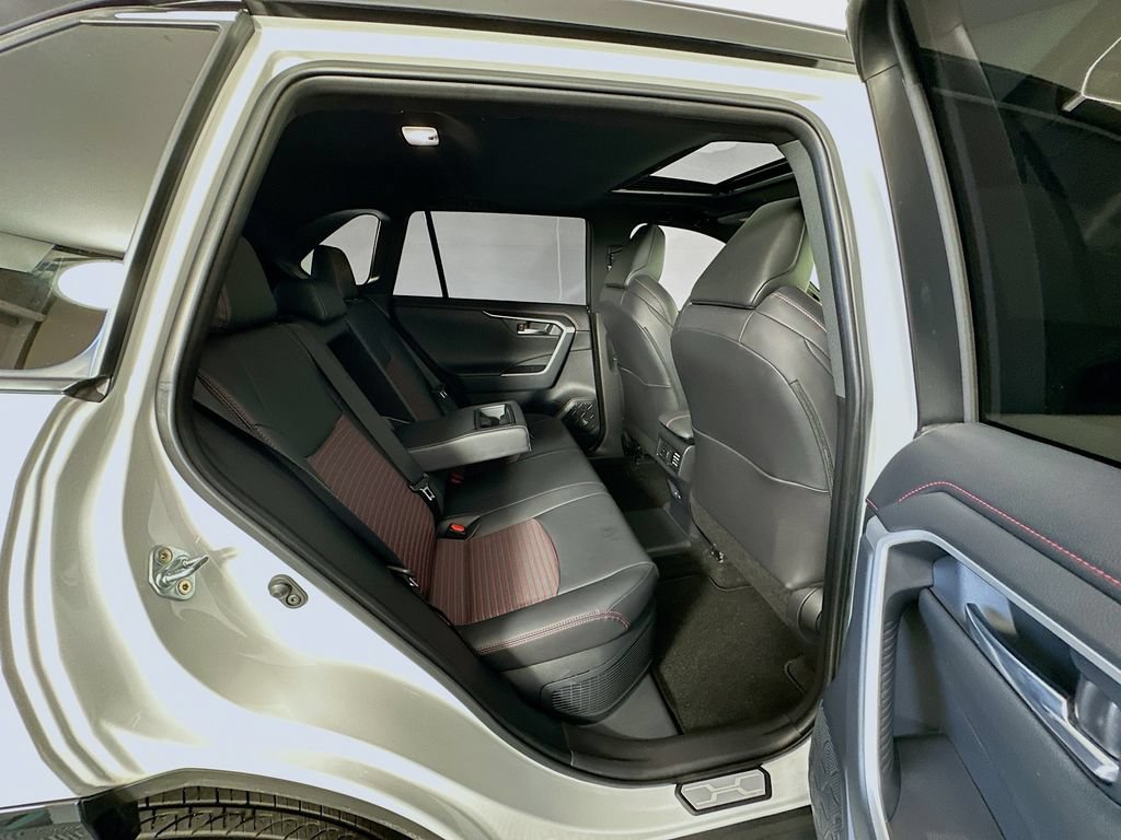 Certified 2025 Toyota RAV4 XSE AWD/4WD image 28