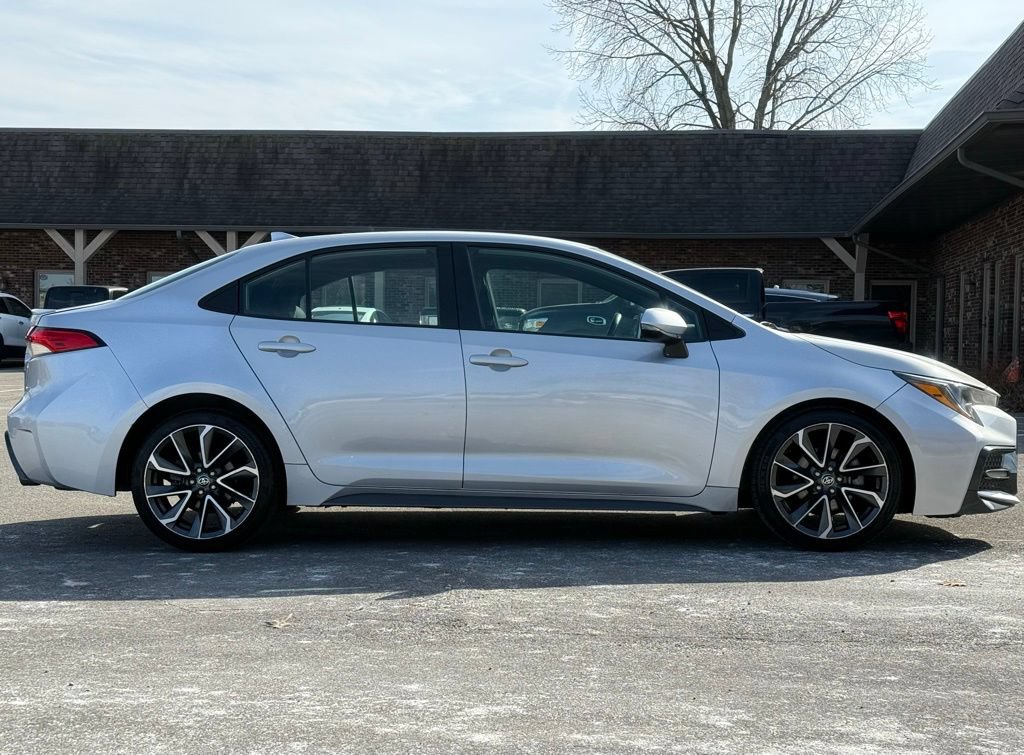 Used 2021 Toyota Corolla SE FWD image 6