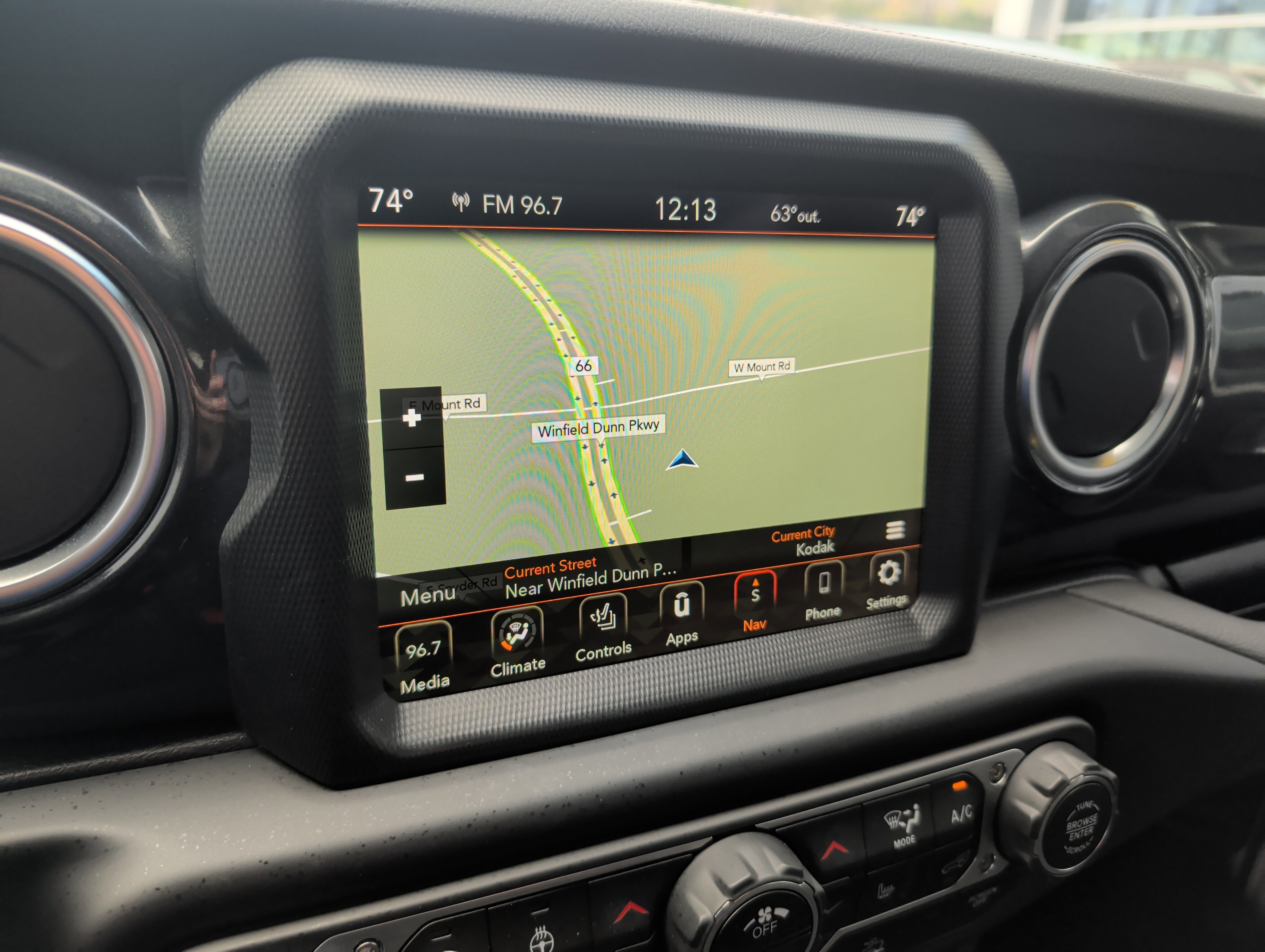 Used 2023 Jeep Wrangler Unlimited Sahara image 29