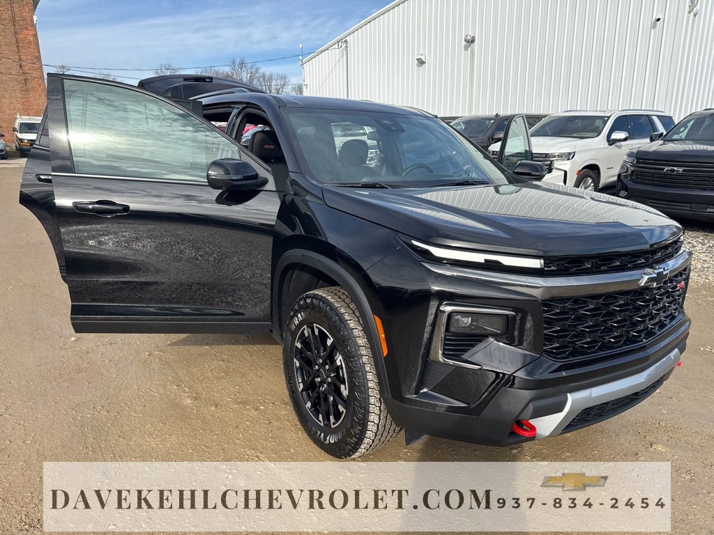 Used 2025 Chevrolet Traverse Z71 w/ Driver Confidence Package image 52