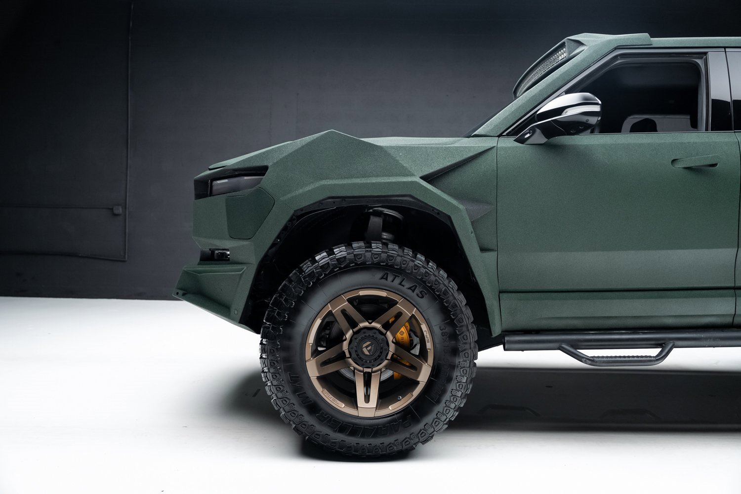Used 2022 Rivian R1T Adventure image 18