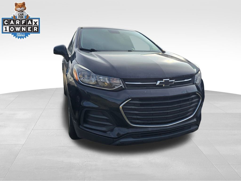 Used 2020 Chevrolet Trax LS w/ Tint and Cruise Package image 8