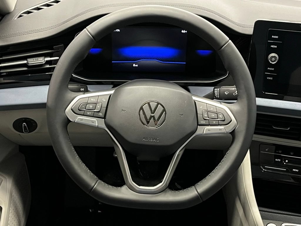 New 2026 Volkswagen Jetta SE FWD image 9