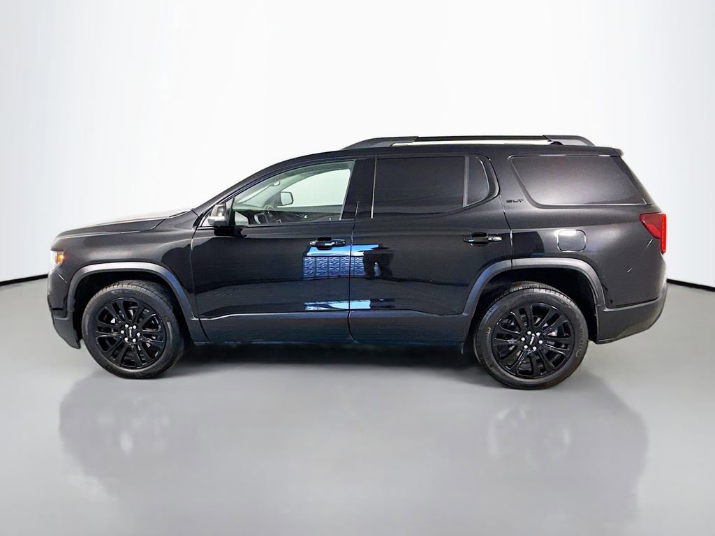 Used 2023 GMC Acadia SLT w/ Elevation Edition image 2