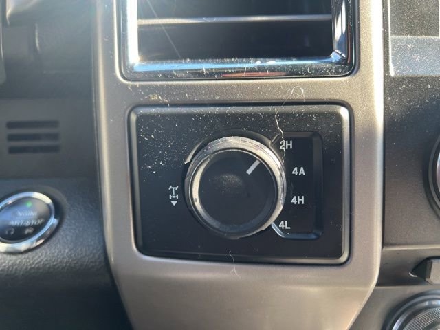 Used 2015 Ford F150 Lariat w/ Equipment Group 502A Luxury image 25