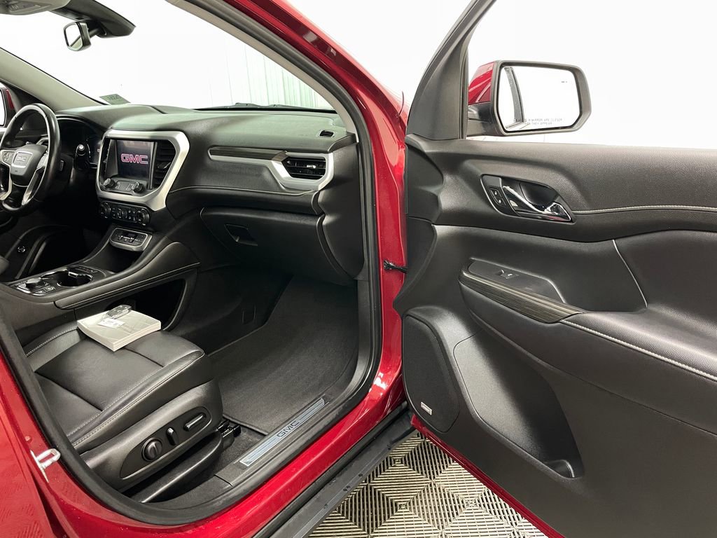 Used 2020 GMC Acadia SLT w/ Driver Alert Package II FWD image 39