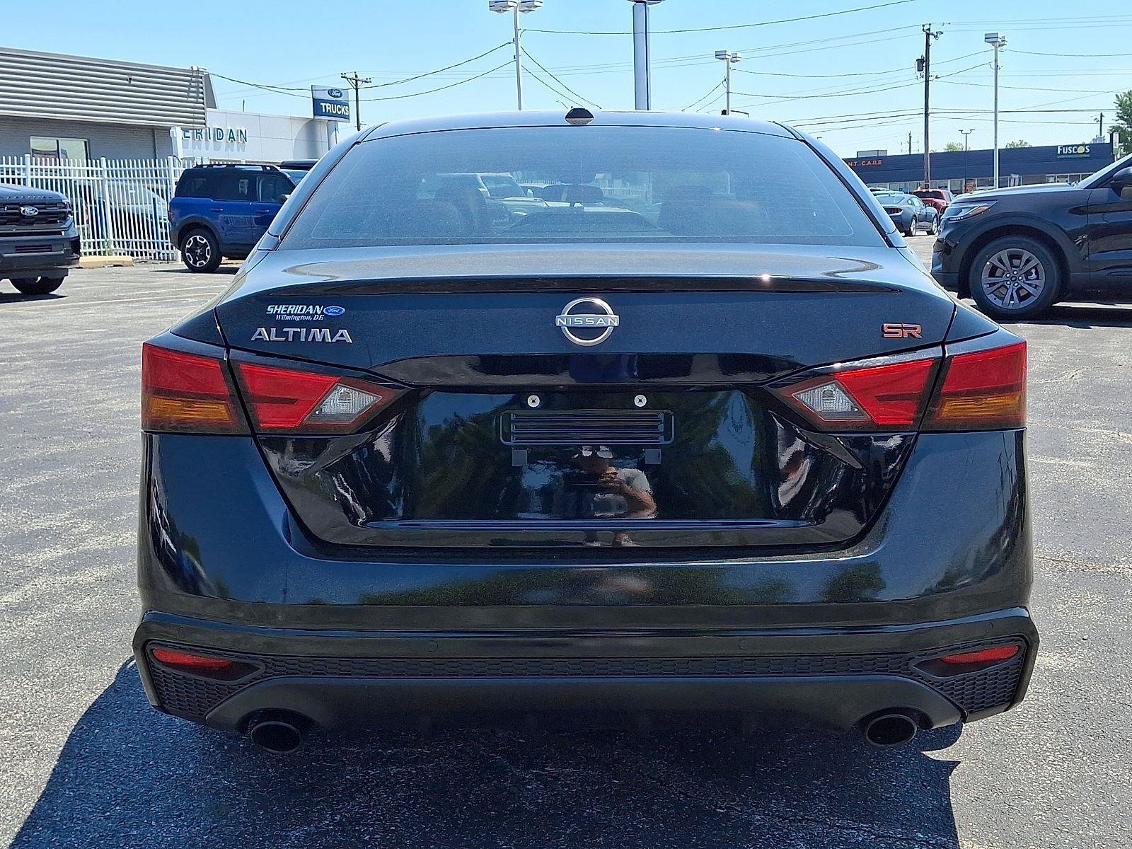 Used 2024 Nissan Altima 2.5 SR w/ SR Premium Package FWD image 5