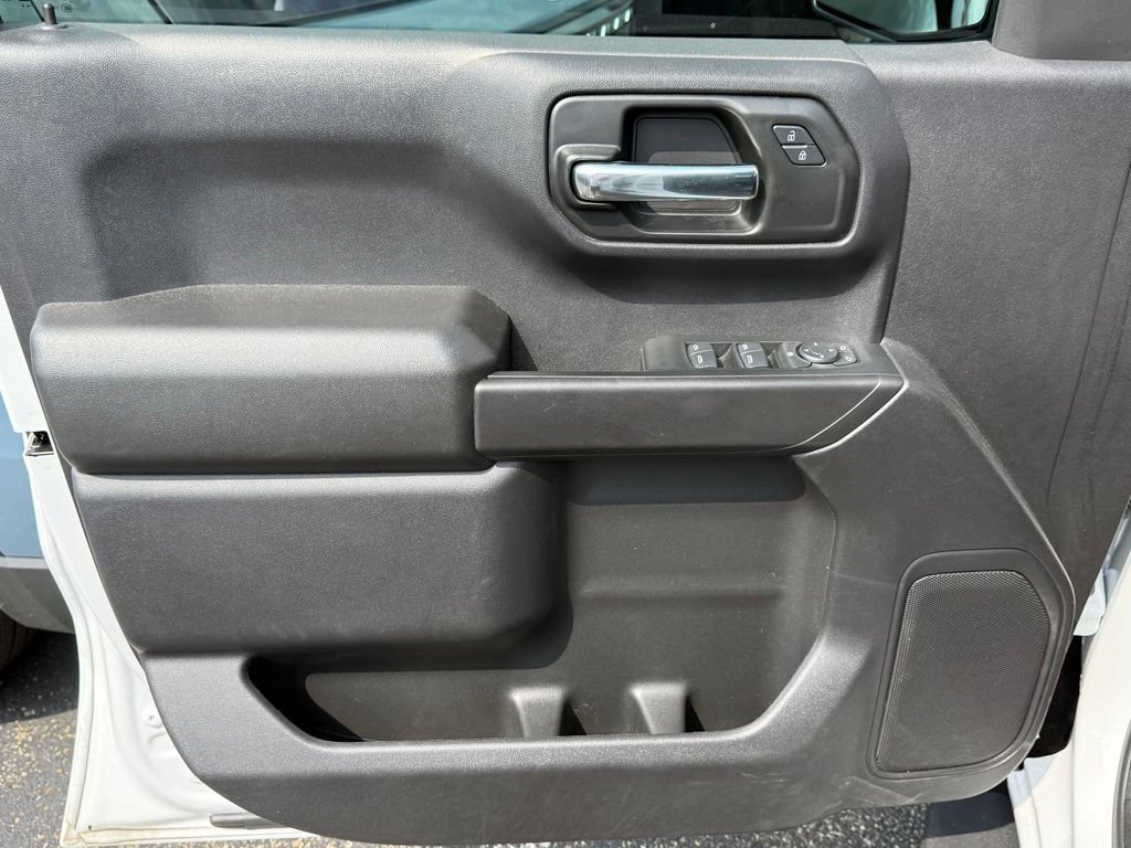 Used 2024 Chevrolet Silverado 1500 Custom Trail Boss w/ LPO, Dark Essentials Package AWD/4WD image 17